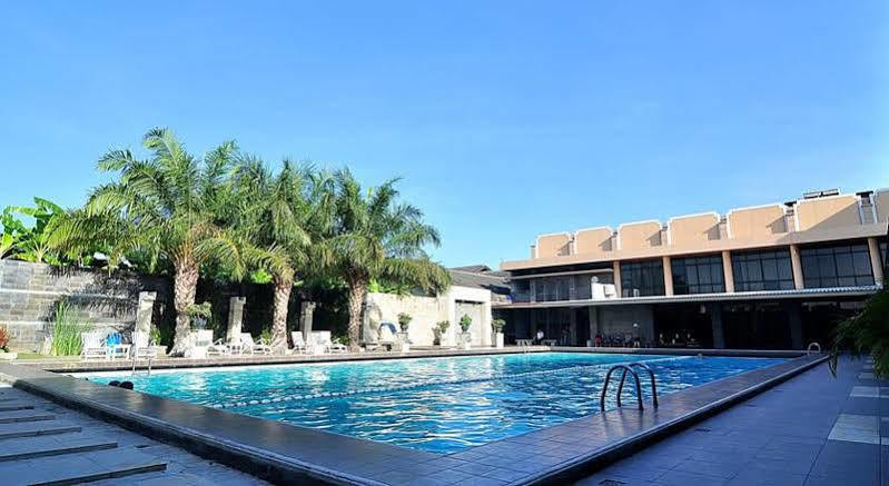 Nirwana Hotel Pekalongan